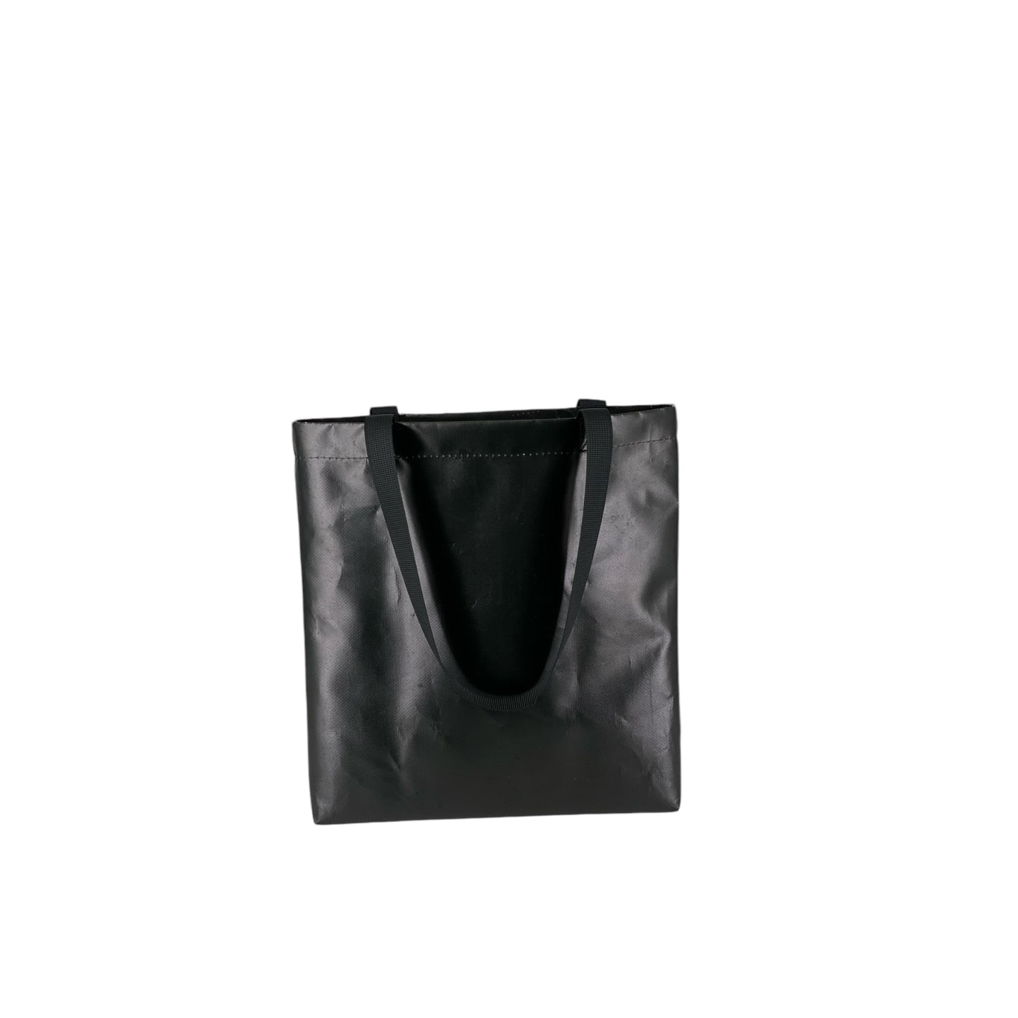nine June, bâches, camion, suisse made, recyclage, upcycling, shopper, sac, tote bag, sac à dos, backpack,backpacks. lausanne sports, ls, cabas, sac à commissions.