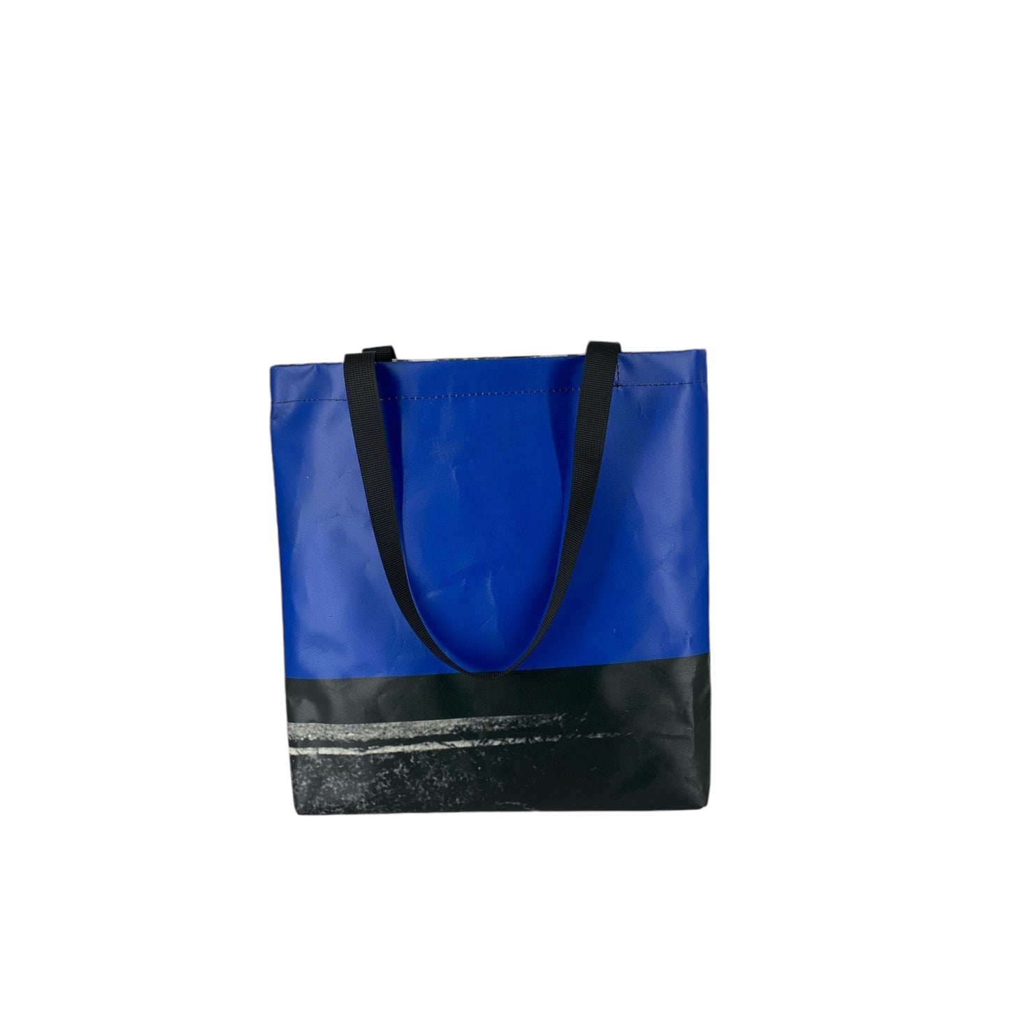 nine June, bâches, camion, suisse made, recyclage, upcycling, shopper, sac, tote bag, sac à dos, backpack,backpacks. lausanne sports, ls, cabas, sac à commissions.