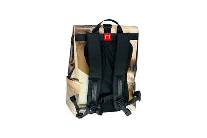 sac à dos nine june swiss made bâche de camion recyclée nomad 25 litres.swiss made, recycling, upcycling, tructarpaunlin, backpack, adventurer